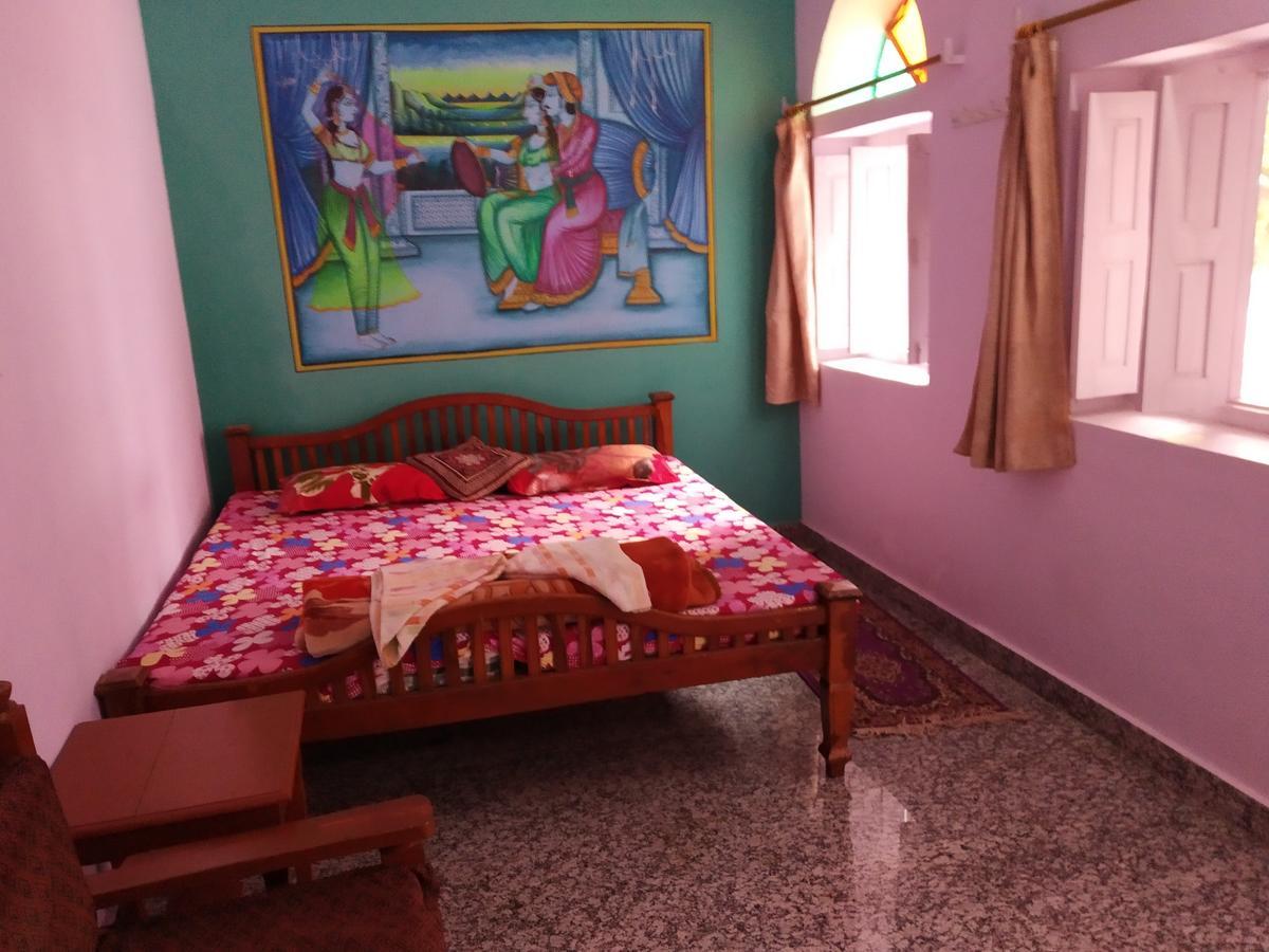 Hotel Paramount Palace Pushkar Bagian luar foto